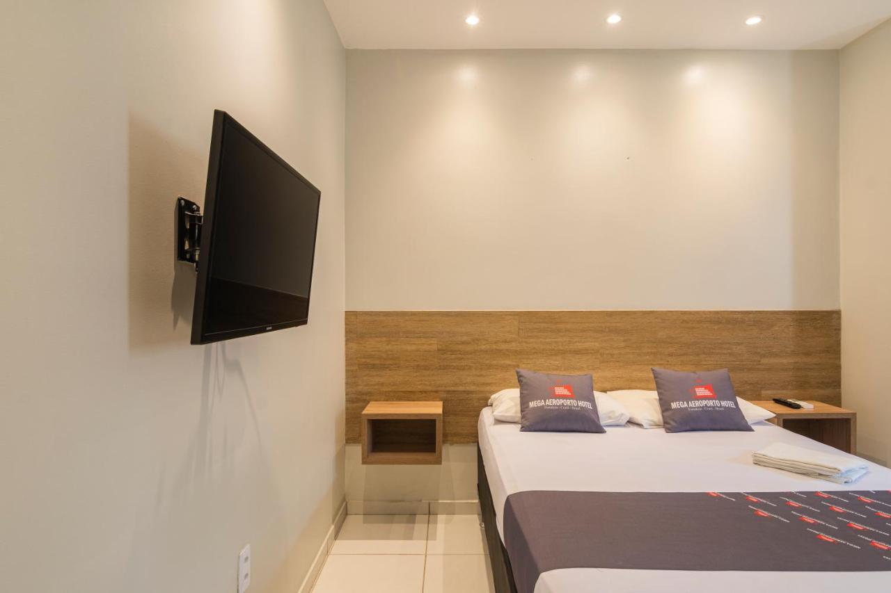 Mega Aeroporto Hotel Apenas 1 Km De Distancia Do Aeroporto De Fortaleza ภายนอก รูปภาพ